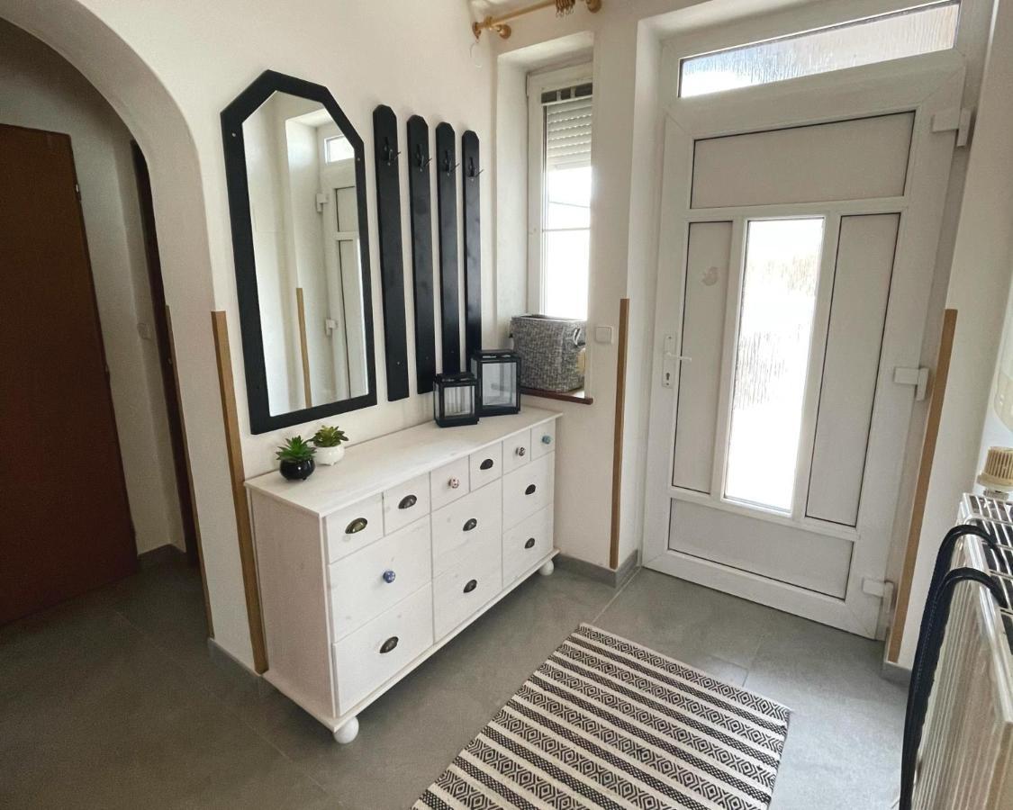 Apartment U Mikesa