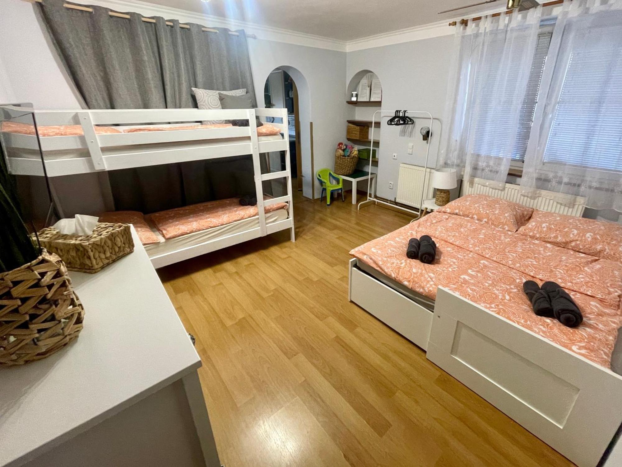 Apartment U Mikesa